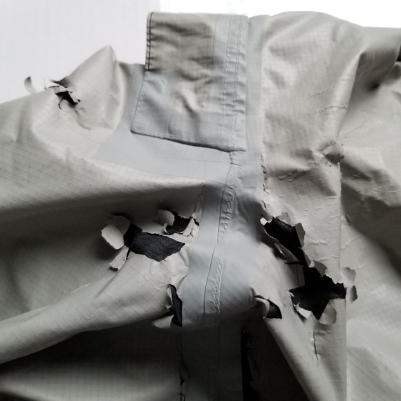 Mountain Hardwear Dry Q Nylon Wind Pants - Picture 11 of 14